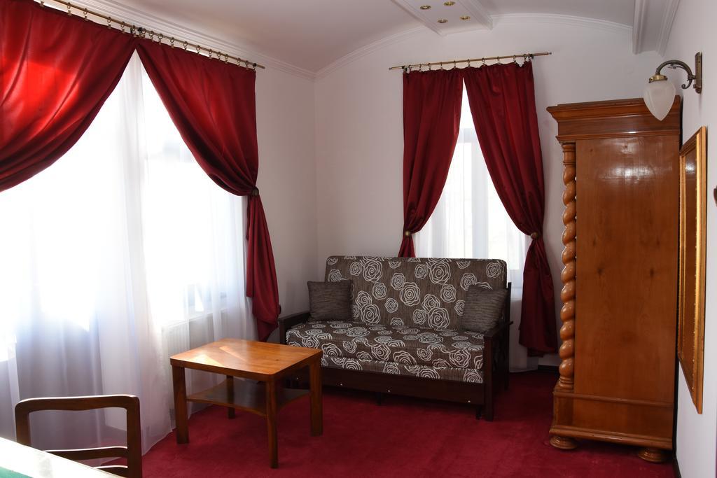 Guest House Vila Lujza Палич Екстериор снимка