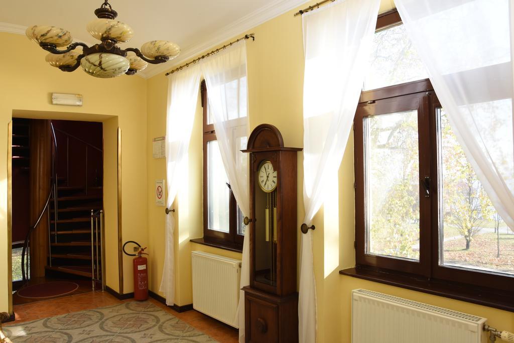 Guest House Vila Lujza Палич Екстериор снимка