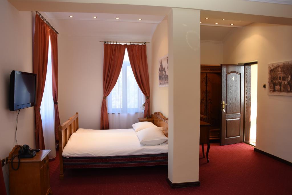 Guest House Vila Lujza Палич Екстериор снимка