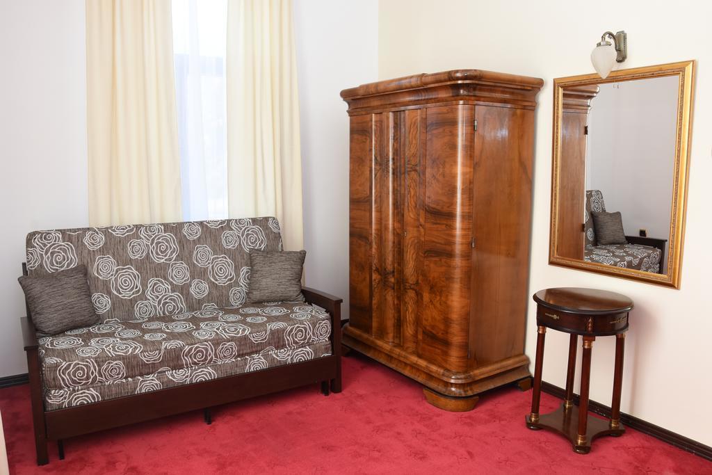 Guest House Vila Lujza Палич Екстериор снимка